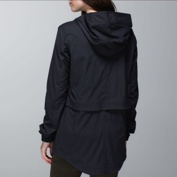 Lululemon Anorak jacket - Picture 2 of 4